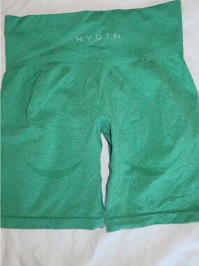 NVGTN BIKER SHORTS 
size small
Green